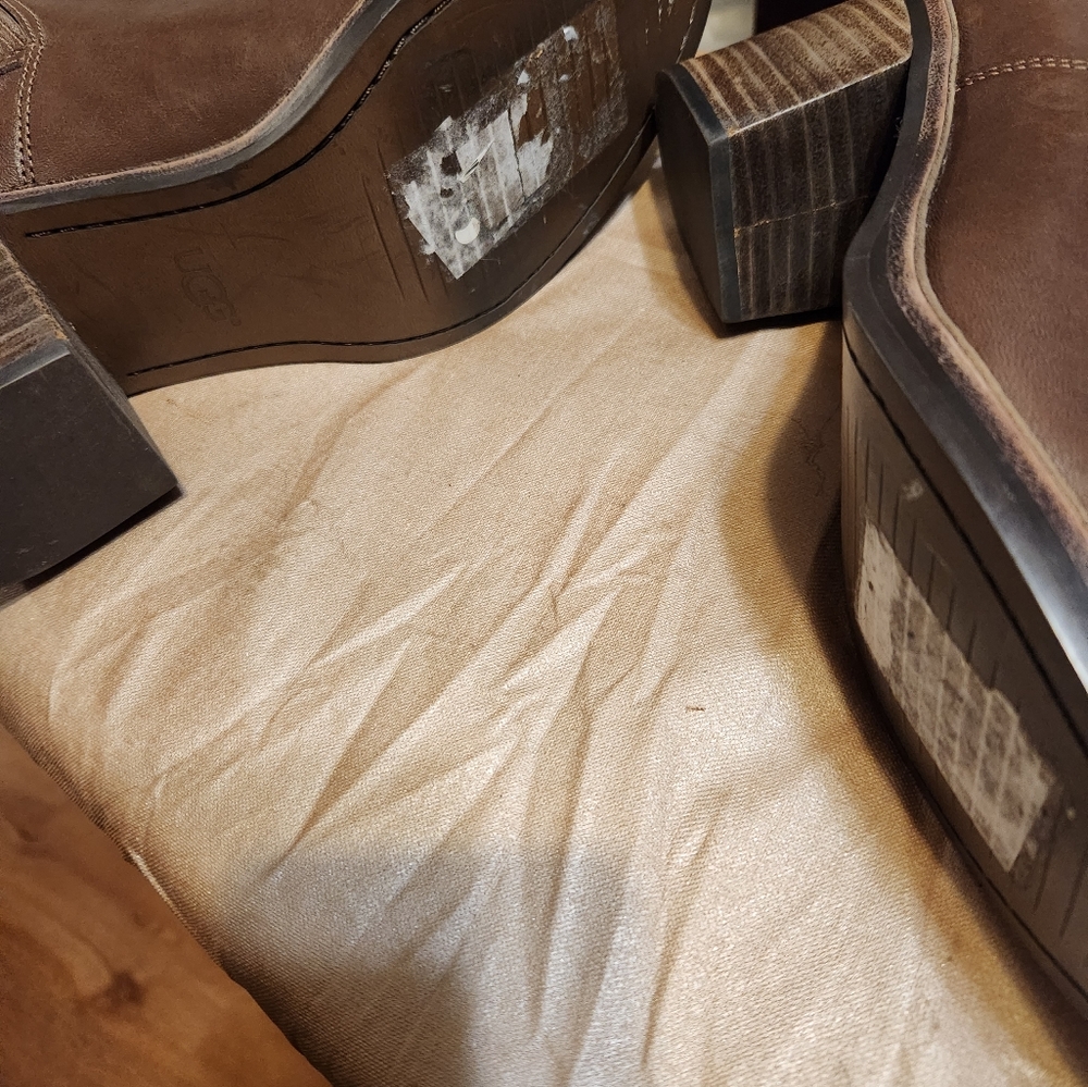 UGG Camden Chelsea brown leather boots 1018938 - Picture 5 of 5